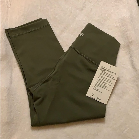 Lululemon wunder under HR 1/2 tight *F - Picture 3 of 4